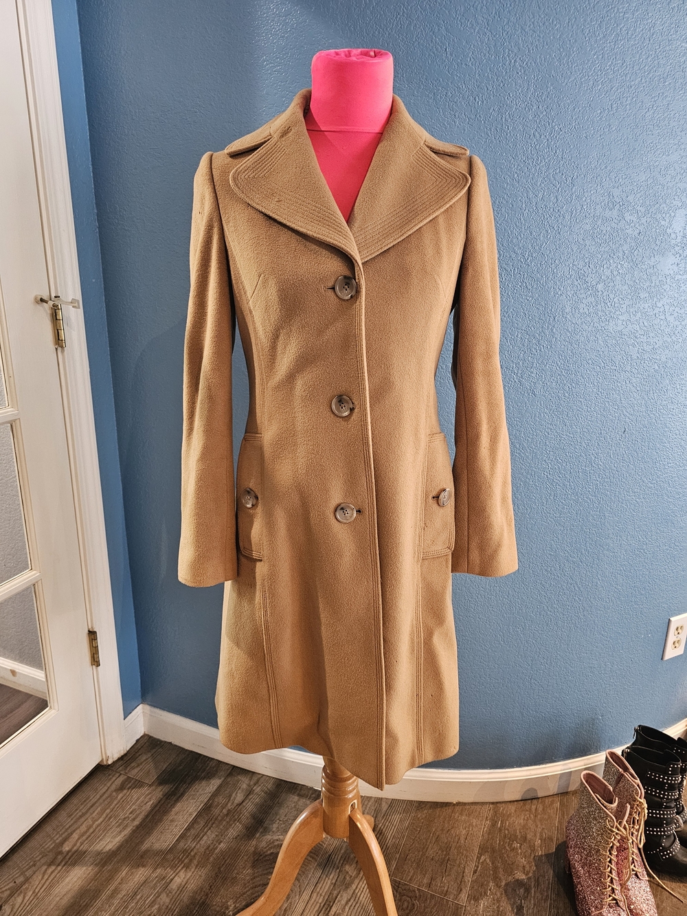 Banana Republic Tan Wool Trench Coat - Picture 2 of 6